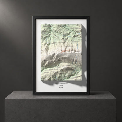 Mapa de relieve de Torreta del Cadí, 2562 m, Alt Urgell, lámina 100 Cims de Trobart. Presentación enmarcada. 21 × 30 cm.