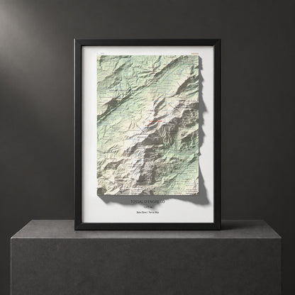 Mapa de relieve de Tossal d'Engrilló, 1072 m, Baix Ebre · Terra Alta, lámina 100 Cims de Trobart. Presentación enmarcada. 30 × 40 cm.