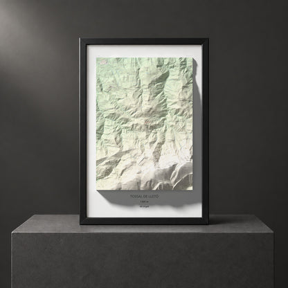 Mapa de relieve de Tossal de Lletó, 1631 m, Alt Urgell, lámina 100 Cims de Trobart. Presentación enmarcada. 61 × 91 cm.