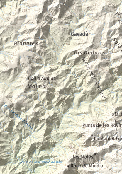Mapa topogràfic del relleu: Tossal de l'Alzina, 697 m. Detall de la zona superior esquerra. 21 × 30 cm.