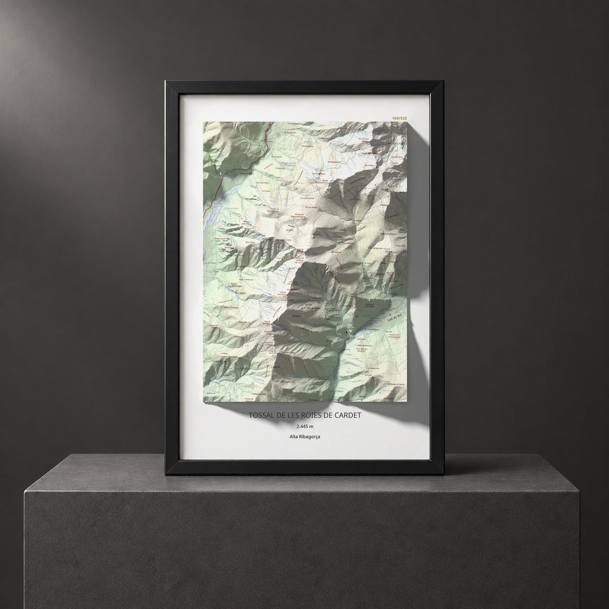 Mapa de relieve de Tossal de les Roies de Cardet, 2445 m, Alta Ribagorça, lámina 100 Cims de Trobart. Presentación enmarcada. 30 × 40 cm.