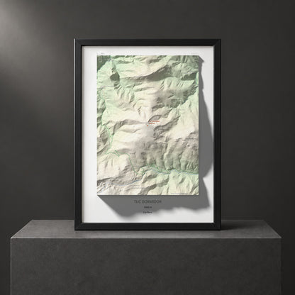 Mapa de relieve de Tuc Dormidor, 1843 m, Conflent, lámina 100 Cims de Trobart. Presentación enmarcada. 30 × 40 cm.