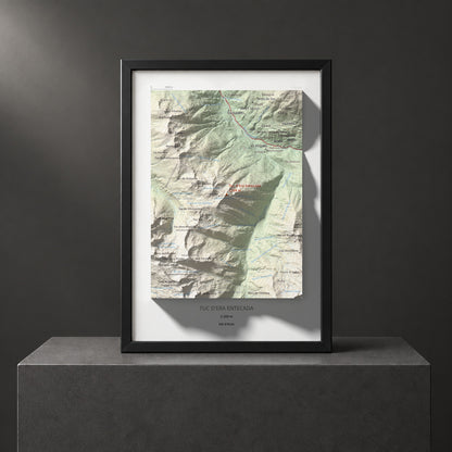 Mapa de relieve de Tuc d'Era Entecada, 2269 m, Val d'Aran, lámina 100 Cims de Trobart. Presentación enmarcada. 21 × 30 cm.