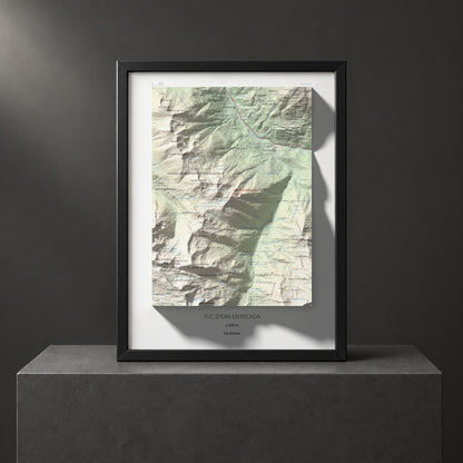 Mapa de relieve de Tuc d'Era Entecada, 2269 m, Val d'Aran, lámina 100 Cims de Trobart. Presentación enmarcada. 30 × 40 cm.
