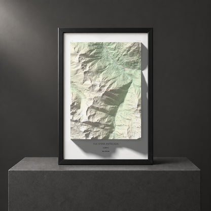 Mapa de relieve de Tuc d'Era Entecada, 2269 m, Val d'Aran, lámina 100 Cims de Trobart. Presentación enmarcada. 61 × 91 cm.