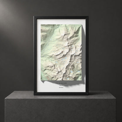 Mapa de relieve de Tuc de Bacivèr, 2645 m, Val d'Aran, lámina 100 Cims de Trobart. Presentación enmarcada. 61 × 91 cm.
