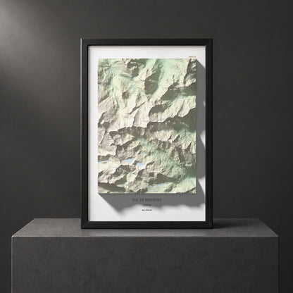 Mapa de relieve de Tuc de Molières, 3010 m, Val d'Aran, lámina 100 Cims de Trobart. Presentación enmarcada. 61 × 91 cm.
