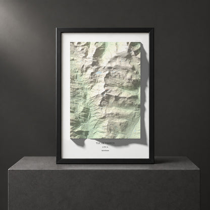Mapa de relieve de Tuc de Parros, 2731 m, Val d'Aran, lámina 100 Cims de Trobart. Presentación enmarcada. 70 × 100 cm.