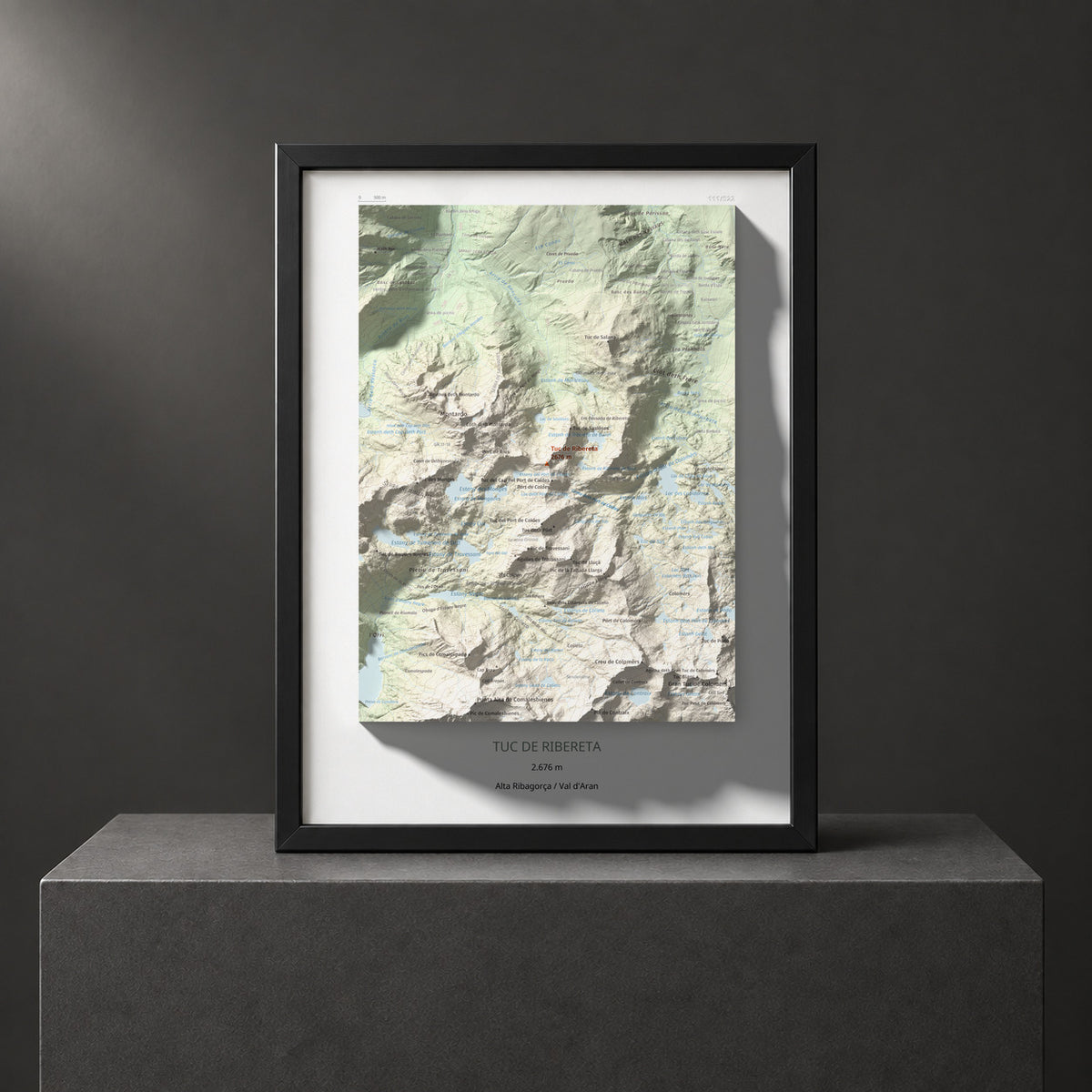 Mapa de relieve de Tuc de Ribereta, 2676 m, Alta Ribagorça · Val d'Aran, lámina 100 Cims de Trobart. Presentación enmarcada. 30 × 40 cm.