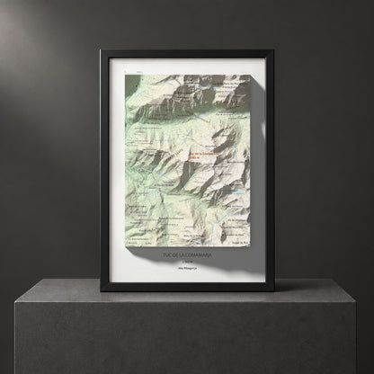 Mapa de relieve de Tuc de la Comamarja, 2562 m, Alta Ribagorça, lámina 100 Cims de Trobart. Presentación enmarcada. 21 × 30 cm.