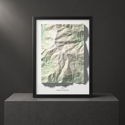Mapa de relieve de Tuc de la Cometa, 2445 m, Pallars Jussà · Pallars Sobirà, lámina 100 Cims de Trobart. Presentación enmarcada. 50 × 70 cm.