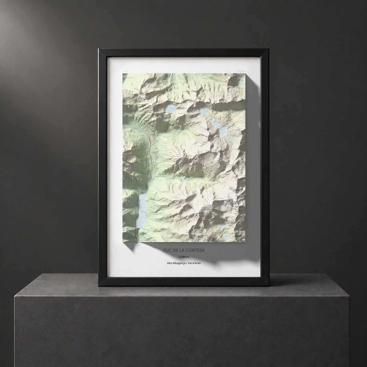 Mapa de relieve de Tuc de la Contesa, 2780 m, Alta Ribagorça · Val d'Aran, lámina 100 Cims de Trobart. Presentación enmarcada. 70 × 100 cm.