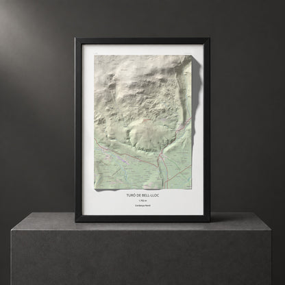 Mapa de relieve de Turó de Bell-lloc, 1702 m, Cerdanya Nord, lámina 100 Cims de Trobart. Presentación enmarcada. 50 × 70 cm.