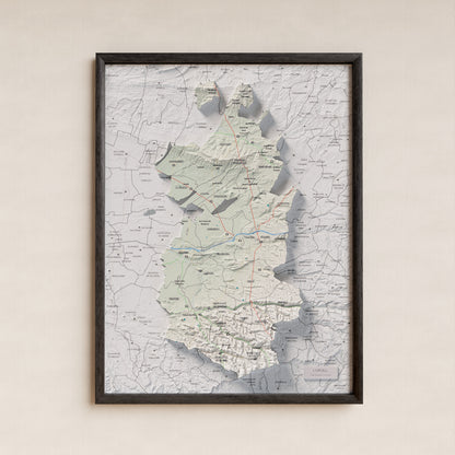 Mapa de relleu de l’Urgell, amb el territori en color i l’entorn en blanc. Presentació amb marc. 30 × 40 cm. Estil Cartogràfic.