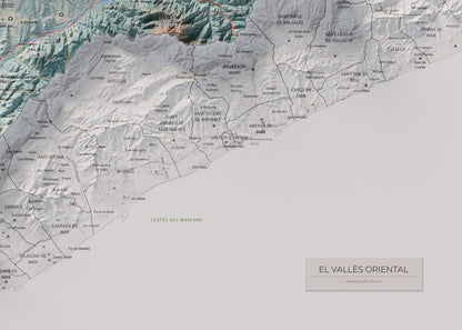 Mapa de relieve del Vallès Oriental, con el territorio en color y el entorno en blanco. Detalle de la zona inferior derecha. 50 × 70 cm. Estilo Azul y naranja.