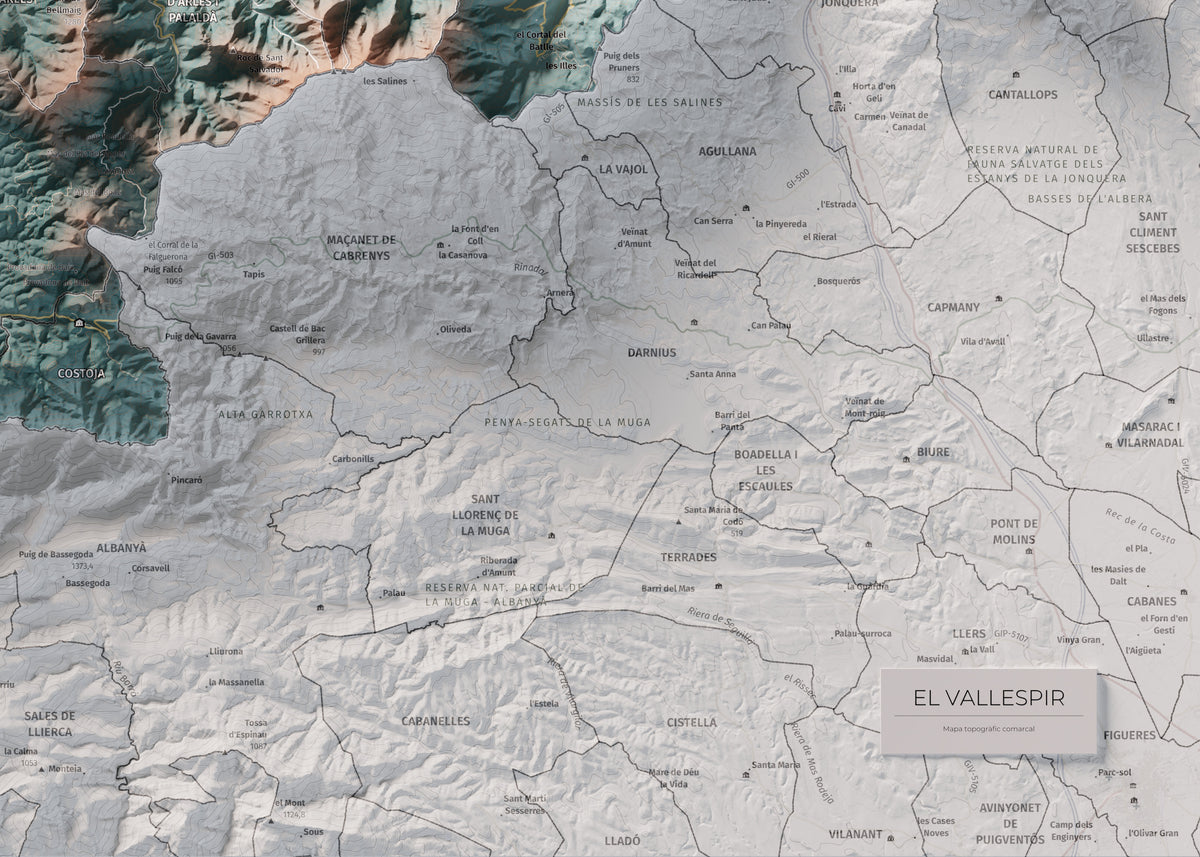 Mapa de relieve del Vallespir, con el territorio en color y el entorno en blanco. Detalle de la zona inferior derecha. 50 × 70 cm. Estilo Azul y naranja.