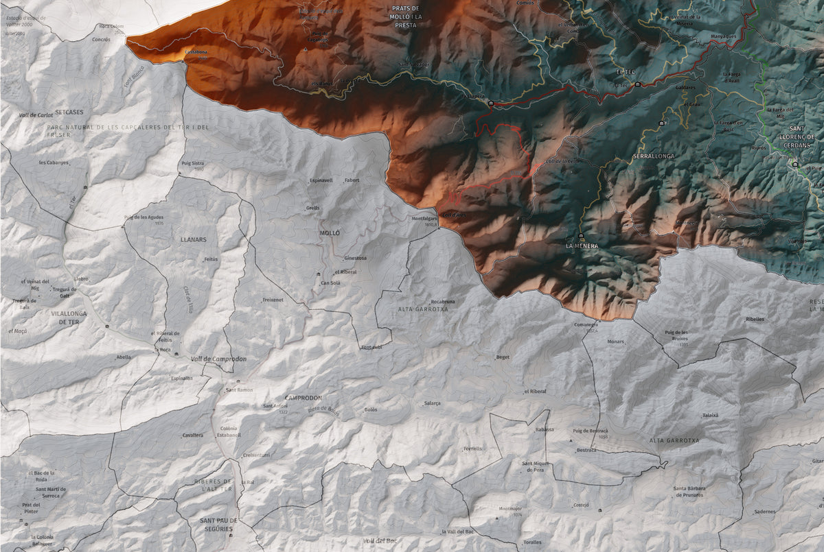 Mapa de relieve del Vallespir, con el territorio en color y el entorno en blanco. Detalle de la zona inferior izquierda. 61 × 91 cm. Estilo Azul y naranja.