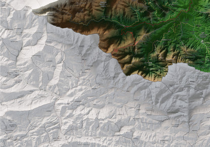 Mapa de relieve del Vallespir, con el territorio en color y el entorno en blanco. Detalle de la zona inferior izquierda. 70 × 100 cm. Estilo Clásico.