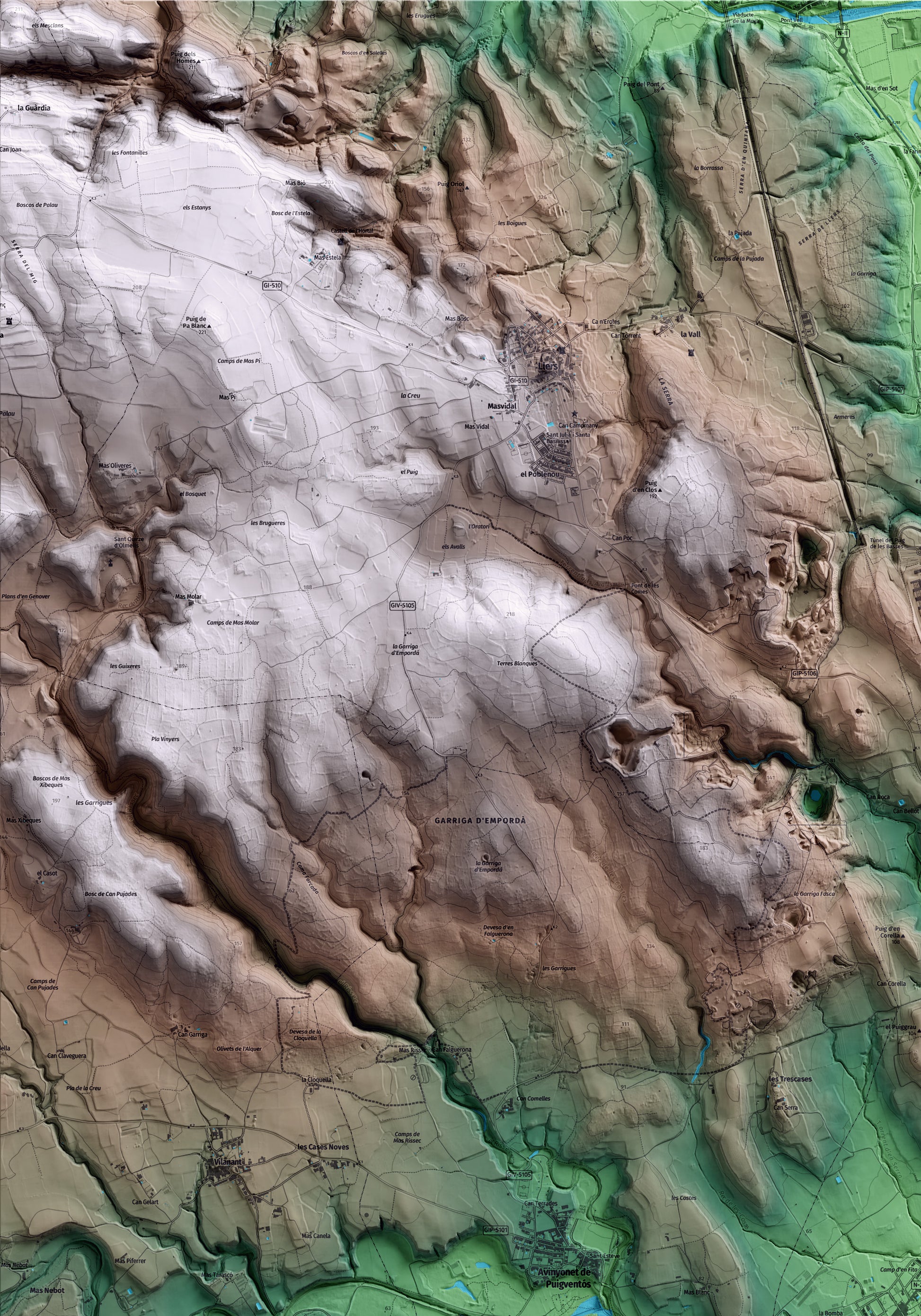 Mapa artístico del relieve de Vilafant, al Alt Empordà, con 15 km de entorno y base topográfica ICGC. Detalle de la zona superior izquierda.
