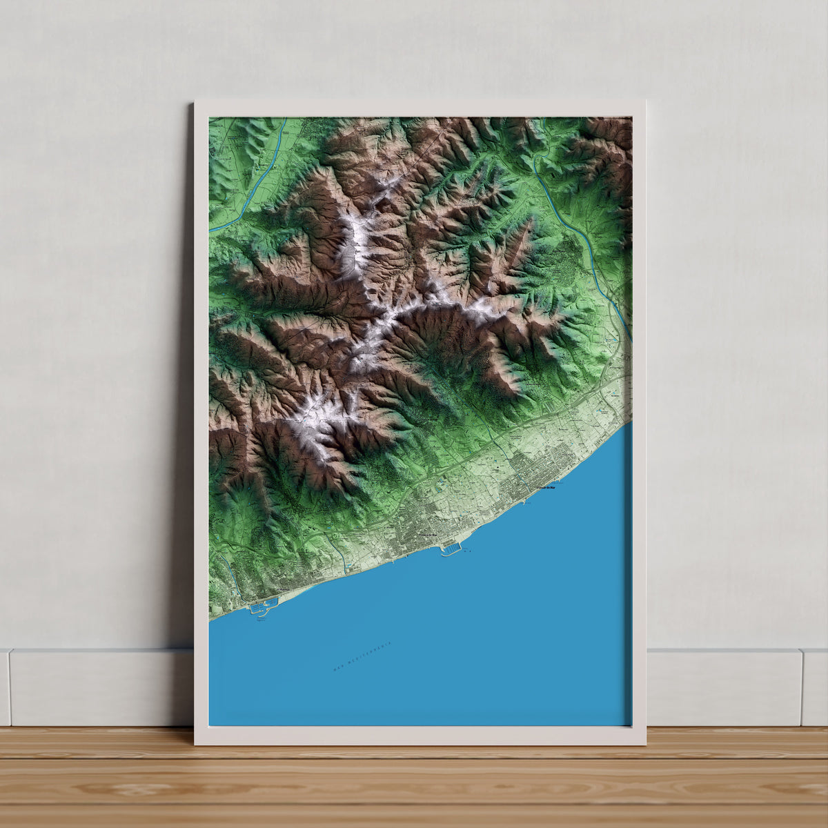 Mapa artístico del relieve de Vilassar de Dalt, al Maresme, con 15 km de entorno y base topográfica ICGC. Presentación enmarcada.