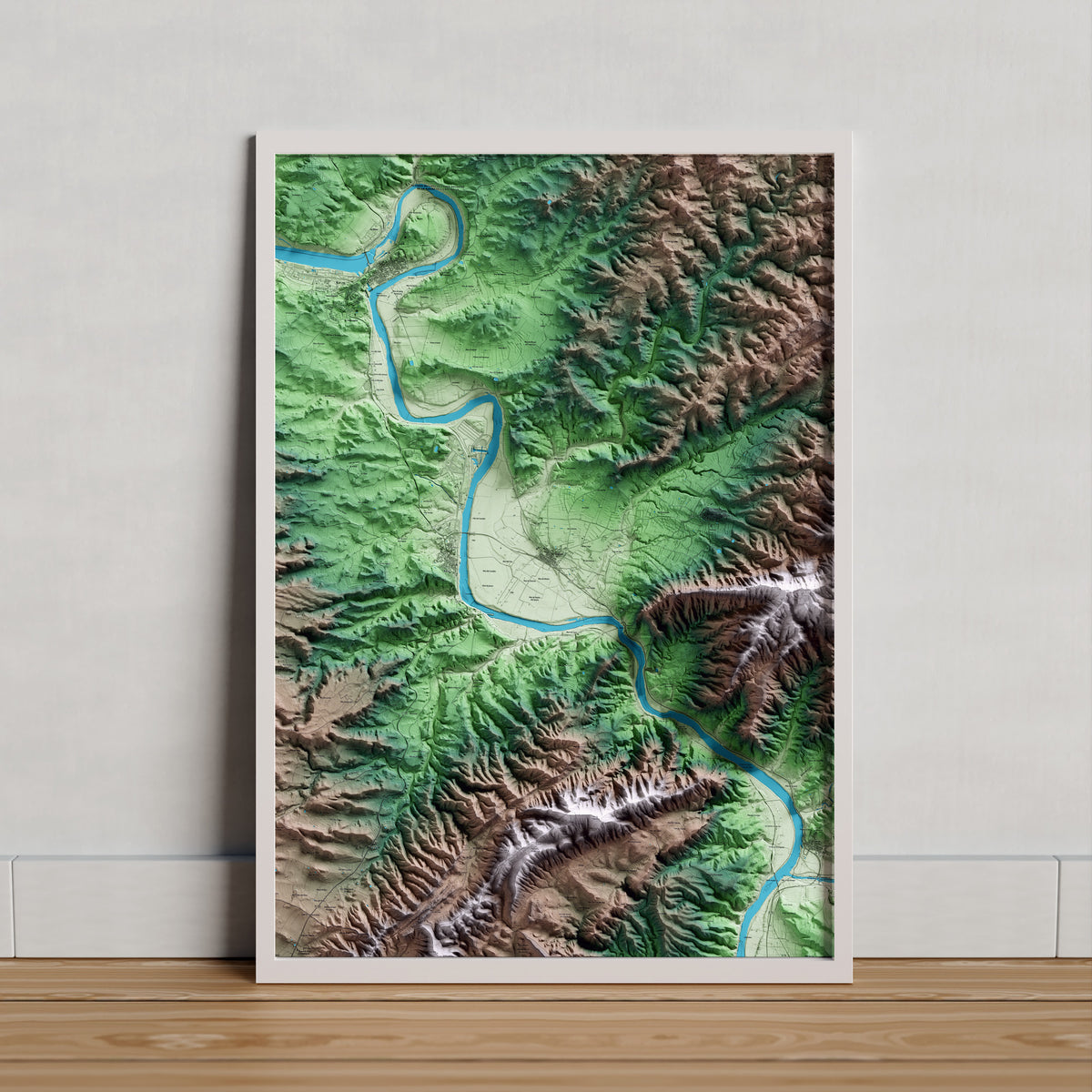 Mapa artístico del relieve de Vinebre, a la Ribera de Ebro, con 15 km de entorno y base topográfica ICGC. Presentación enmarcada.