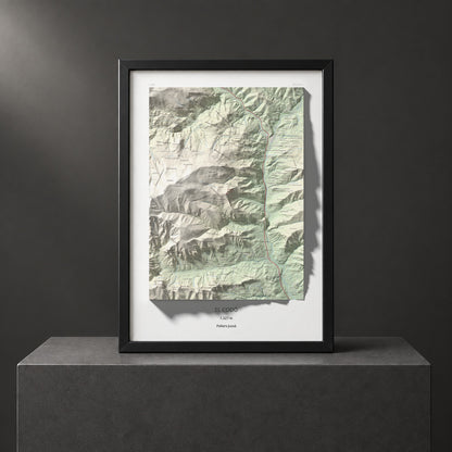 Mapa de relieve del Codó, 1327 m, Pallars Jussà, lámina 100 Cims de Trobart. Presentación enmarcada. 50 × 70 cm.