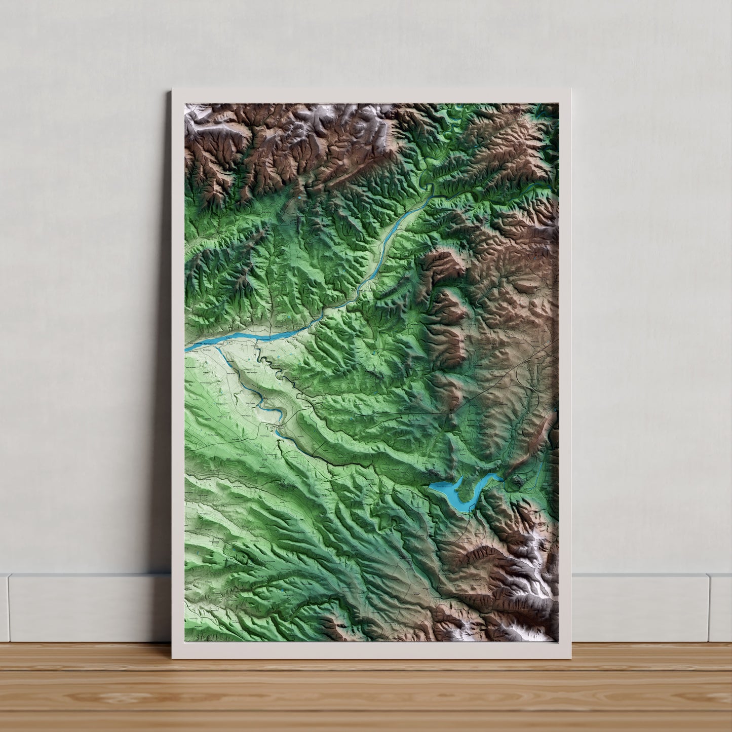 Mapa artístico del relieve del Masroig, al Priorat, con 15 km de entorno y base topográfica ICGC. Presentación enmarcada.