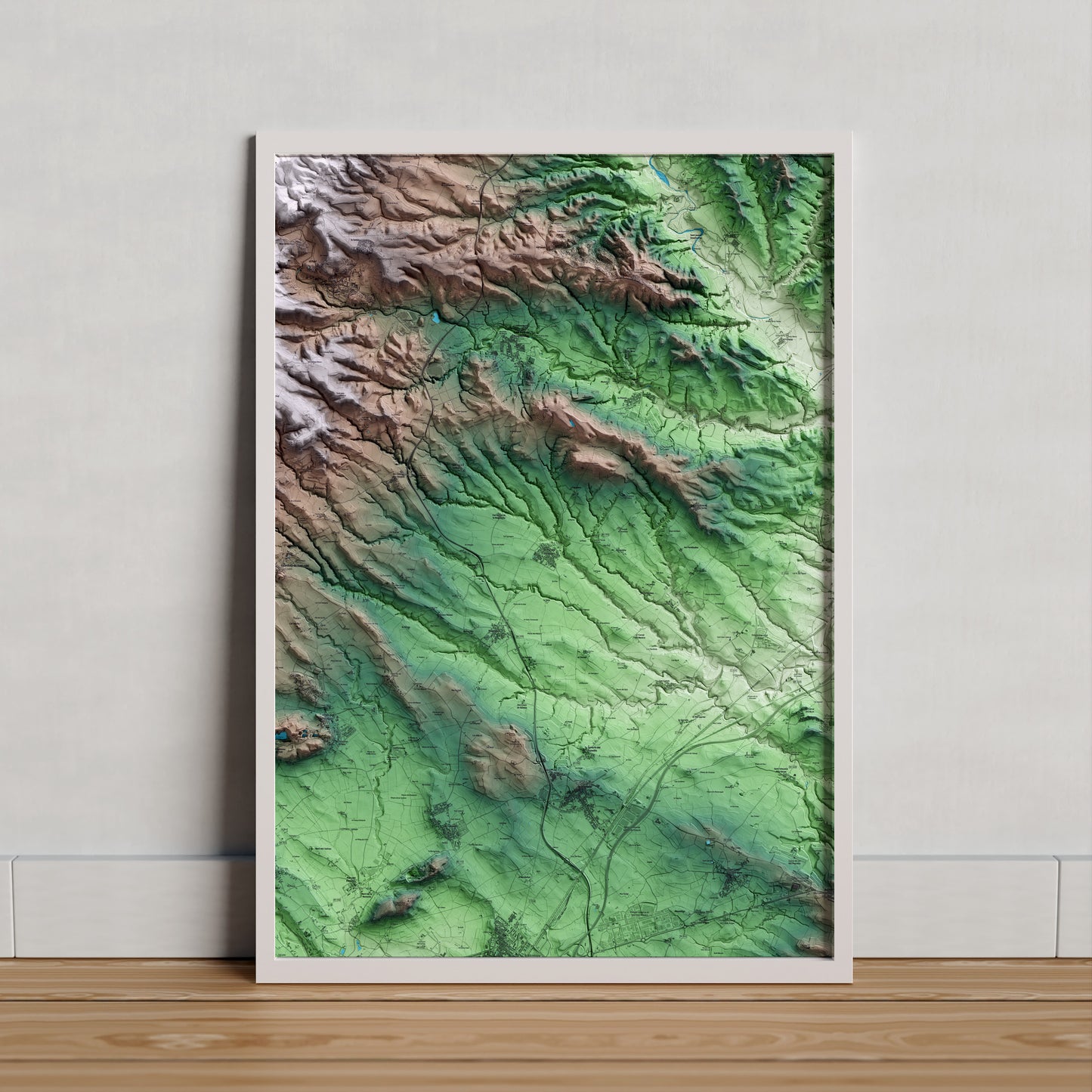 Mapa artístico del relieve del Pla del Penedès, al Alt Penedès, con 15 km de entorno y base topográfica ICGC. Presentación enmarcada.
