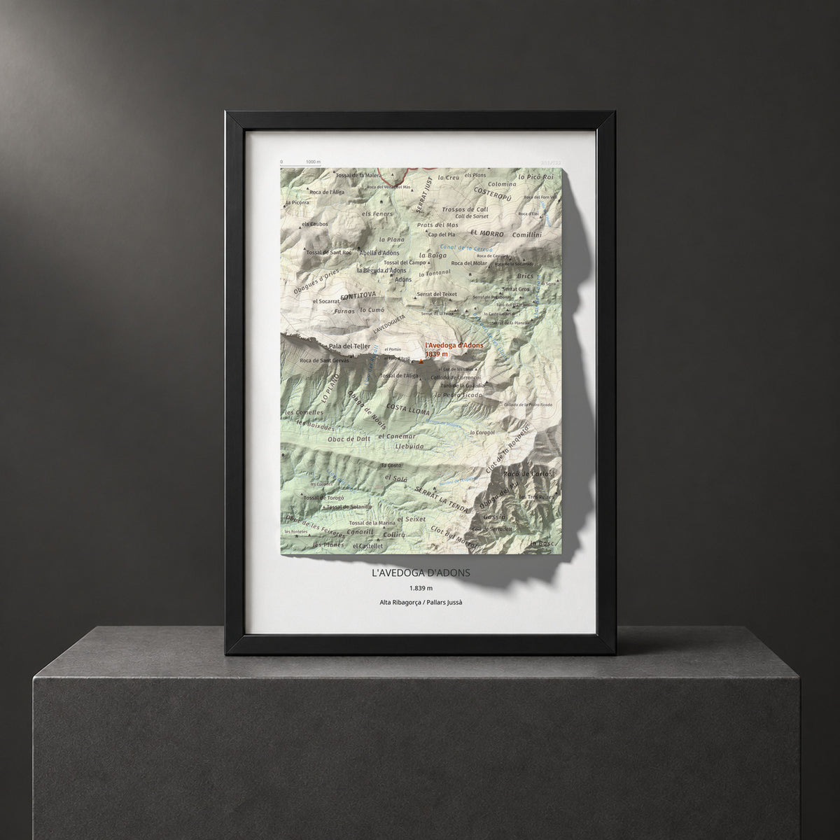 Mapa de relieve de l'Avedoga d'Adons, 1839 m, Alta Ribagorça · Pallars Jussà, lámina 100 Cims de Trobart. Presentación enmarcada. 21 × 30 cm.