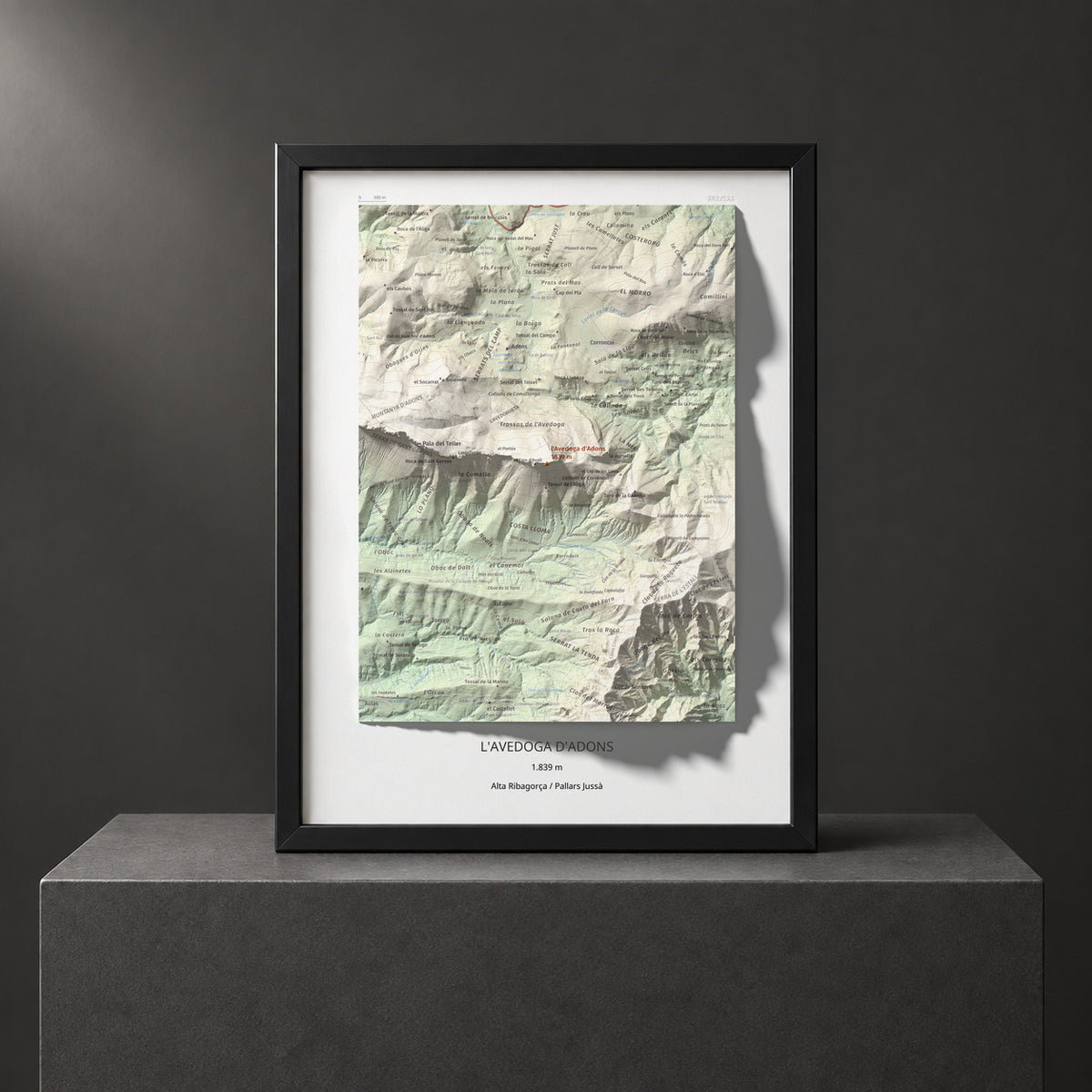 Mapa de relieve de l'Avedoga d'Adons, 1839 m, Alta Ribagorça · Pallars Jussà, lámina 100 Cims de Trobart. Presentación enmarcada. 30 × 40 cm.