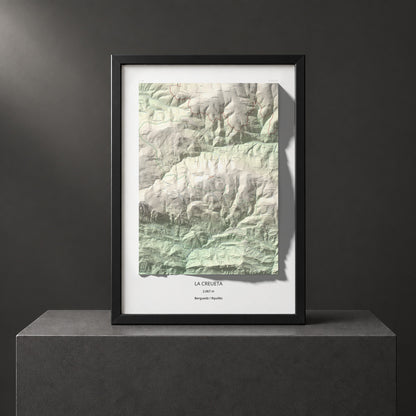 Mapa de relieve de la Creueta, 2067 m, Berguedà · Ripollès, lámina 100 Cims de Trobart. Presentación enmarcada. 70 × 100 cm.