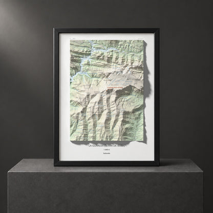 Mapa de relieve de la Guàrdia (Serra de Busa), 1448 m, Solsonès, lámina 100 Cims de Trobart. Presentación enmarcada. 30 × 40 cm.