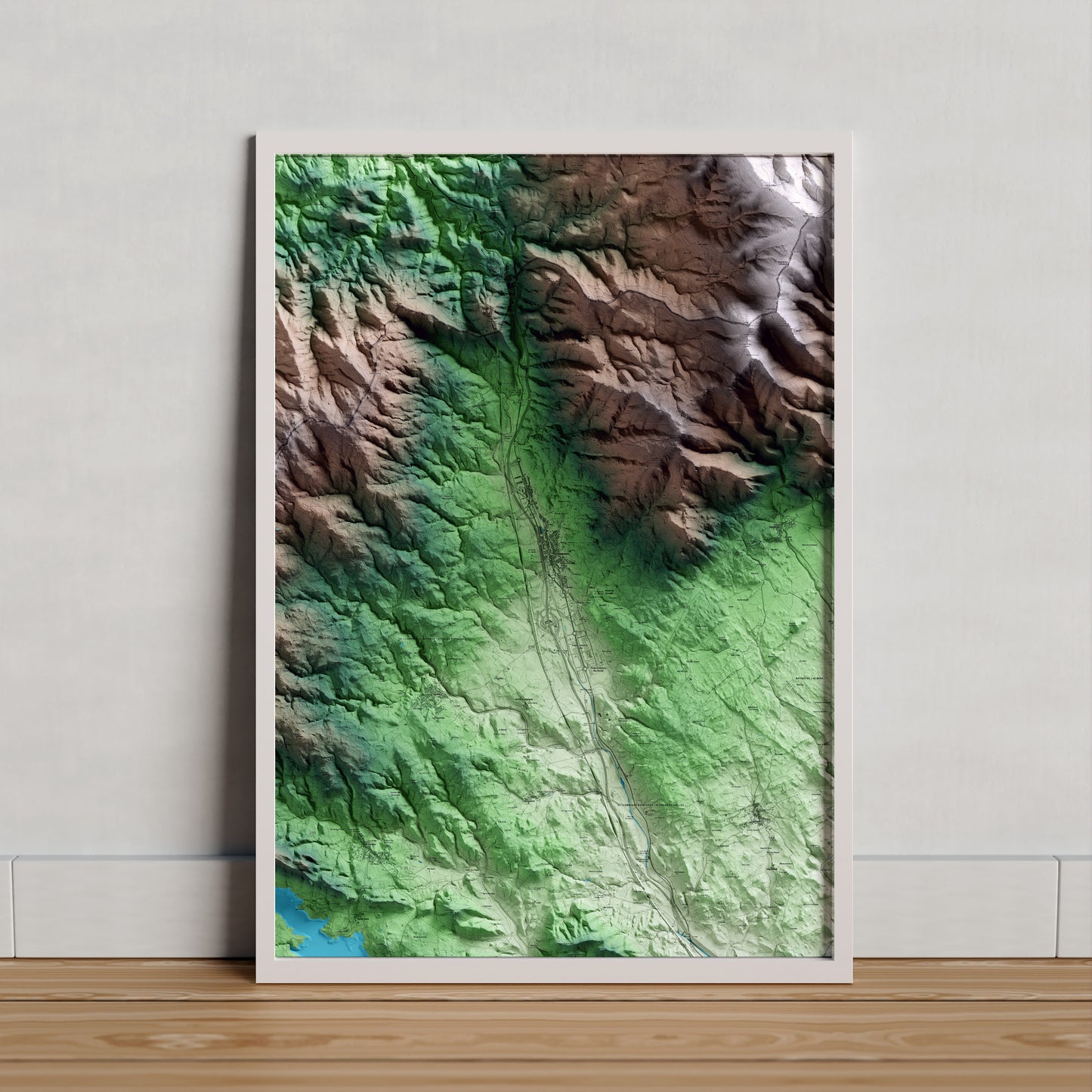 Mapa artístico del relieve de la Jonquera, al Alt Empordà, con 15 km de entorno y base topográfica ICGC. Presentación enmarcada.