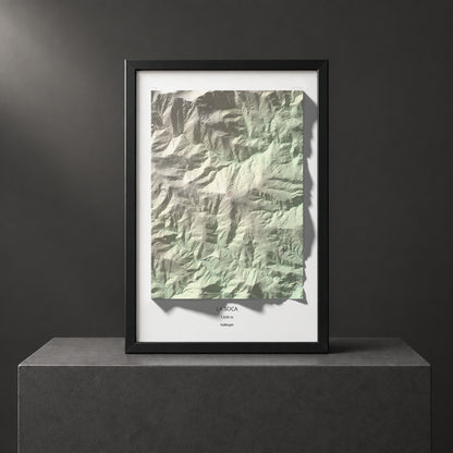Mapa de relieve de la Soca, 1635 m, Vallespir, lámina 100 Cims de Trobart. Presentación enmarcada. 61 × 91 cm.