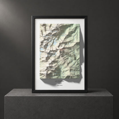 Mapa de relieve de les Picardes, 2802 m, Pallars Sobirà, lámina 100 Cims de Trobart. Presentación enmarcada. 21 × 30 cm.