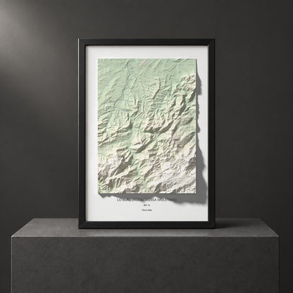 Mapa de relieve de lo Blau (Roca Grossa Moletans), 841 m, Terra Alta, lámina 100 Cims de Trobart. Presentación enmarcada. 70 × 100 cm.