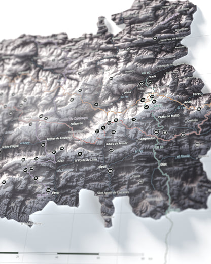 Núria i Balandrau: detalle en perspectiva del mapa de los Pirineos, paleta Cendra.