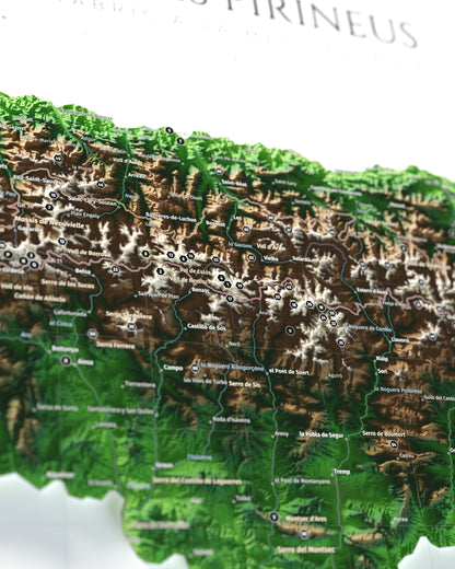 Aneto: detalle en perspectiva del mapa de los Pirineos, paleta Clásico.