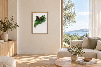 Mapa del relieve de Principat de Catalunya · Clásico · 70 × 100 cm · Lámina en un salón luminoso con madera clara