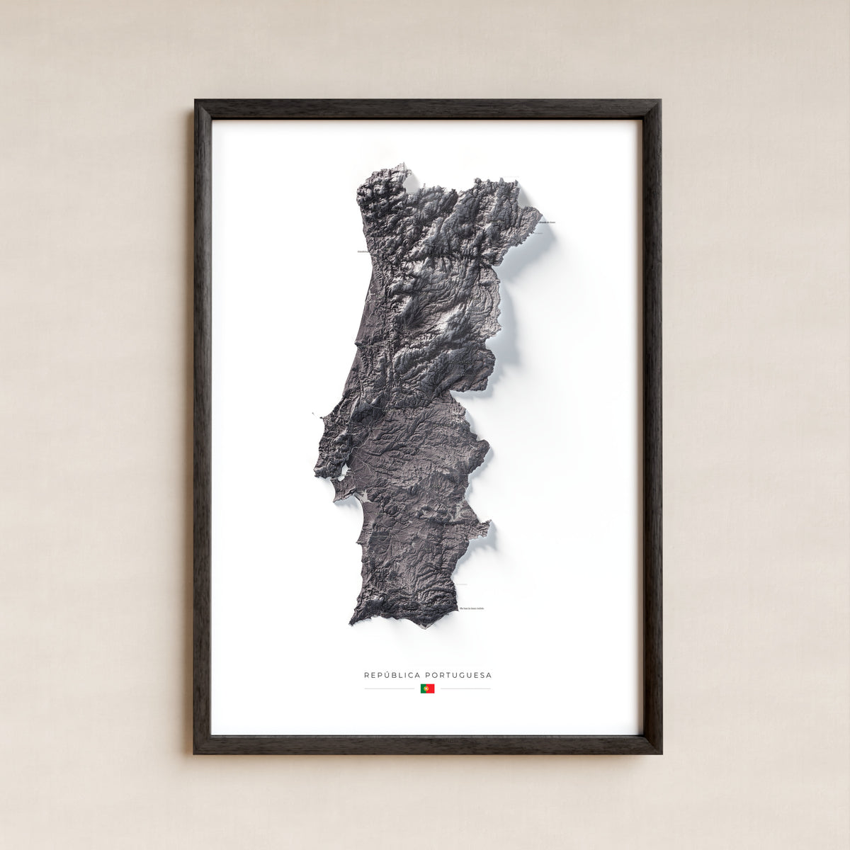 Mapa del relieve de Portugal continental · Gris lavanda · 70 × 100 cm · Lámina enmarcada