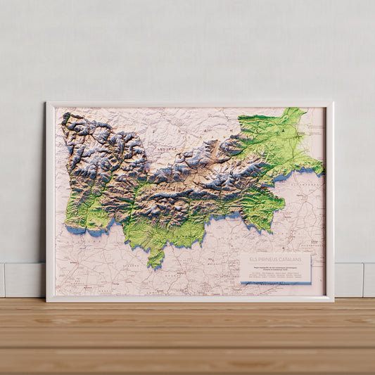 EL PIRINEU CATALÀ INCLOENT LA CATALUNYA NORD. Mapa topográfico.