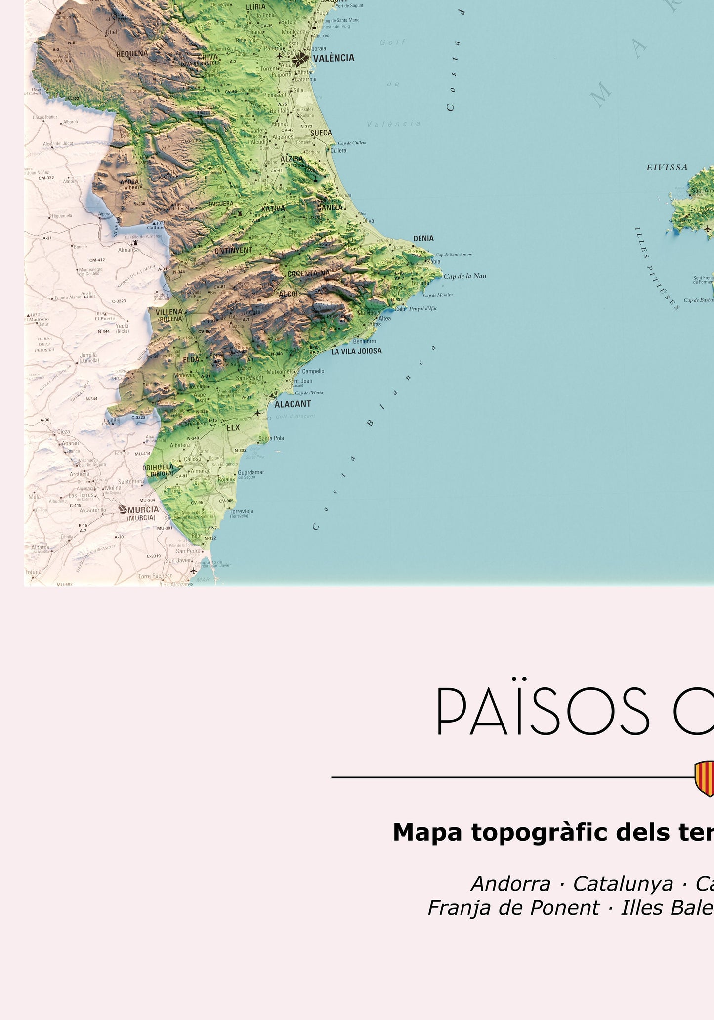 ELS PAÏSOS CATALANS. Mapa topográfico. Versió amb el mar blau.