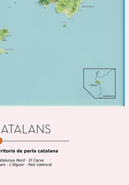 ELS PAÏSOS CATALANS. Mapa topográfico. Versió amb el mar blau.